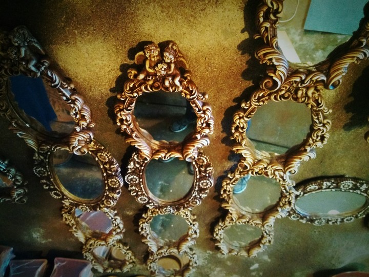 mirror