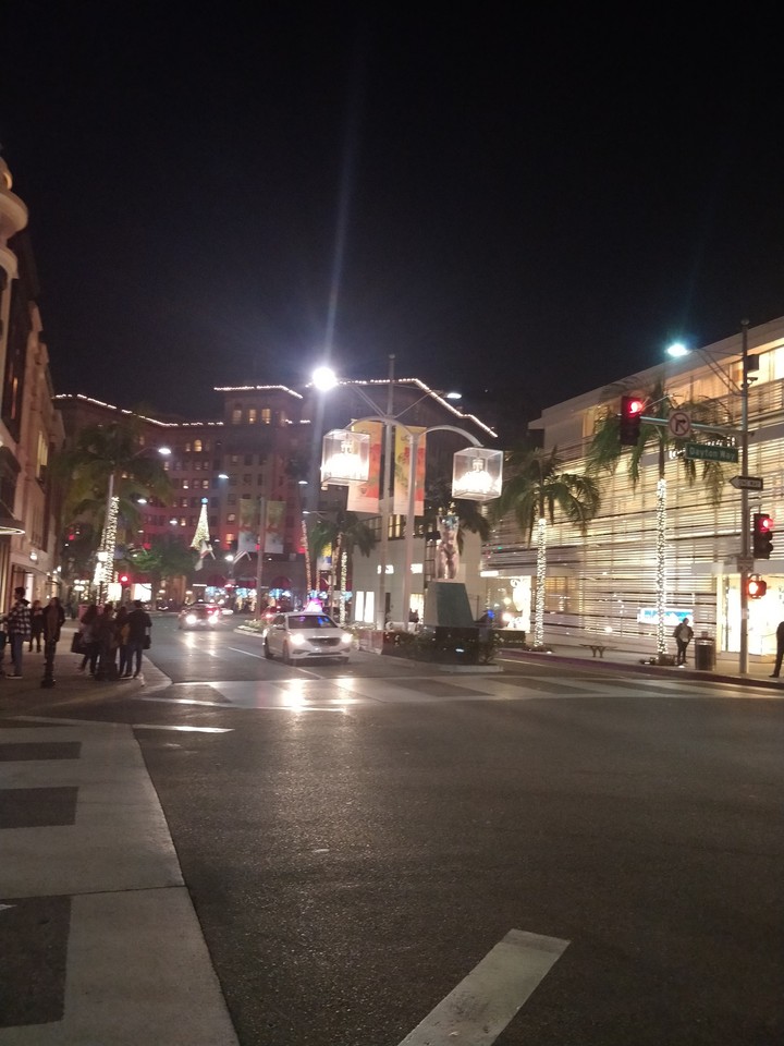 Drive in Rodeo Drive