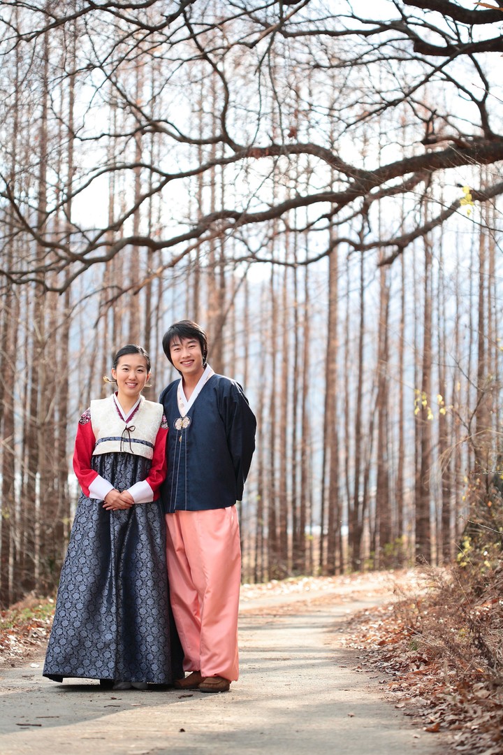 Couple in Korean Dress II