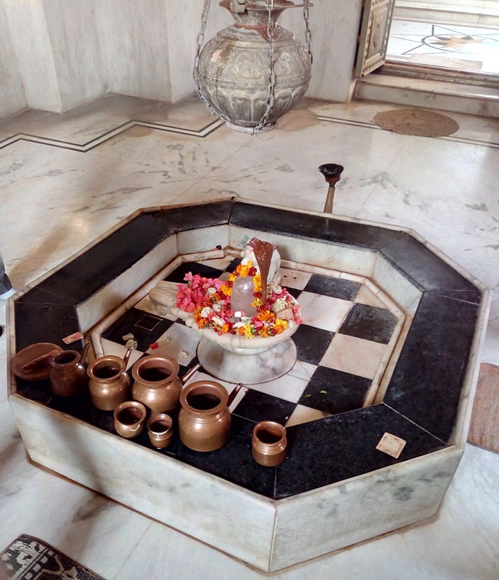 Transparent shivling at heritage city Mandawa, Rajasthan, IN
