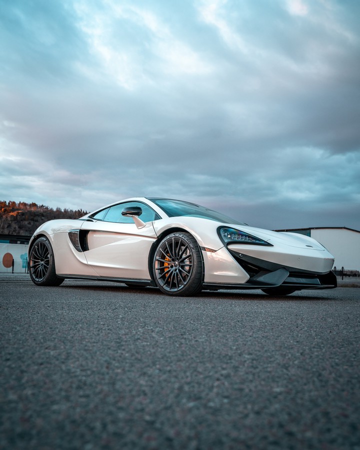 #Mclaren 570GT Sports Car