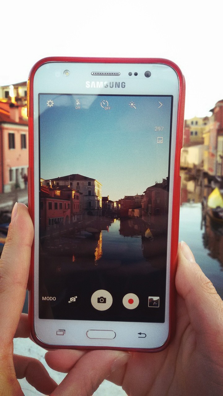 PhoneByPhone