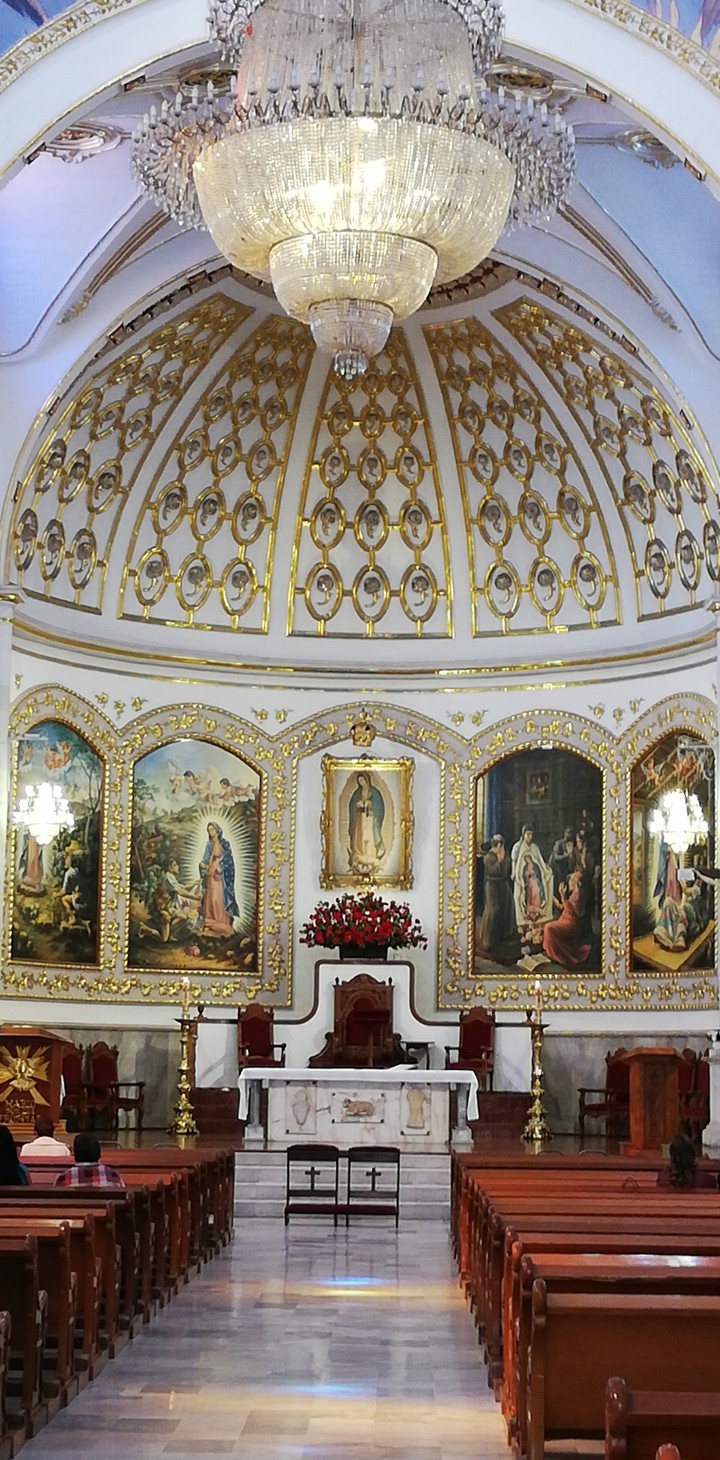Basílica Menor La Villita
