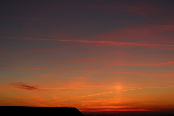 glühend rot
