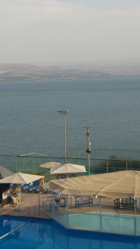 sea and a pool
