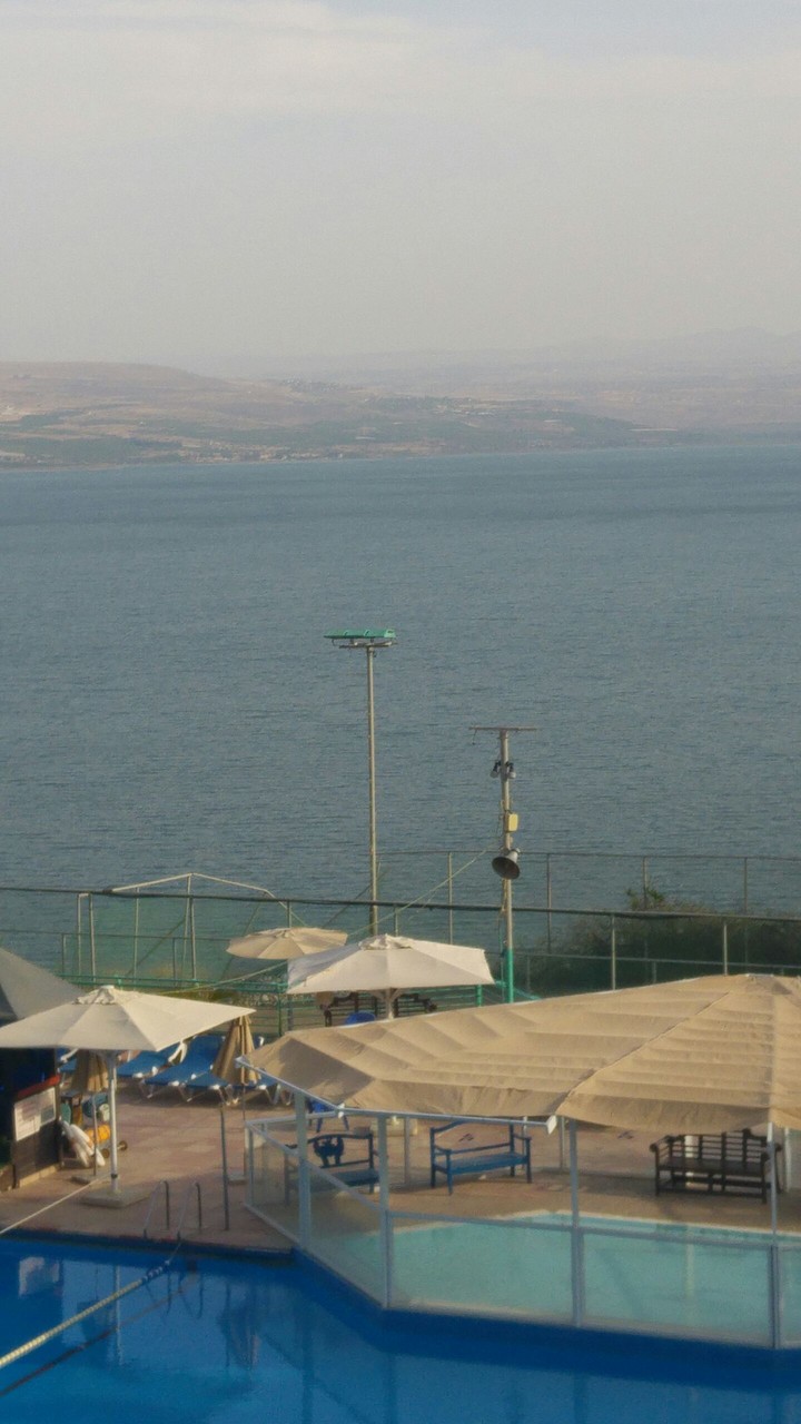 sea and a pool