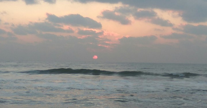 Sea Swallowing Sun