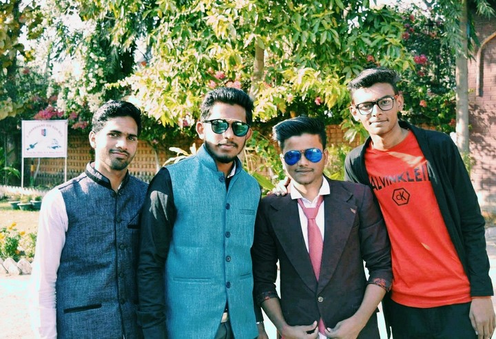 four hero'