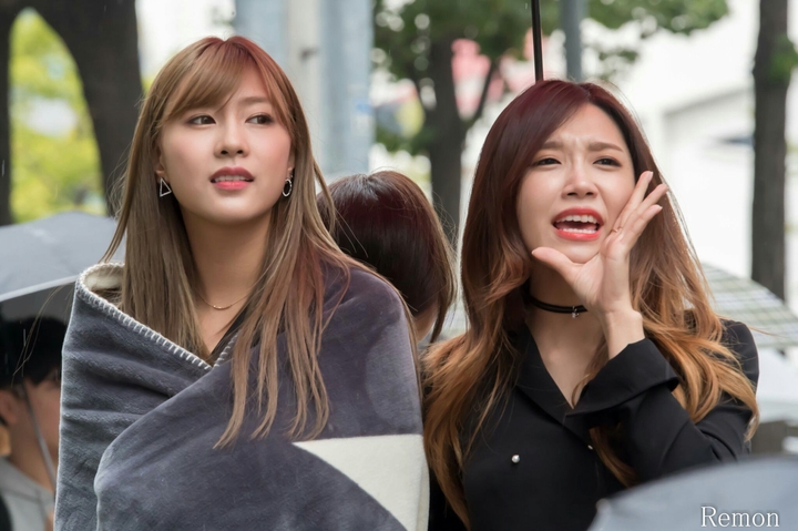 jung eunji & oh hayoung