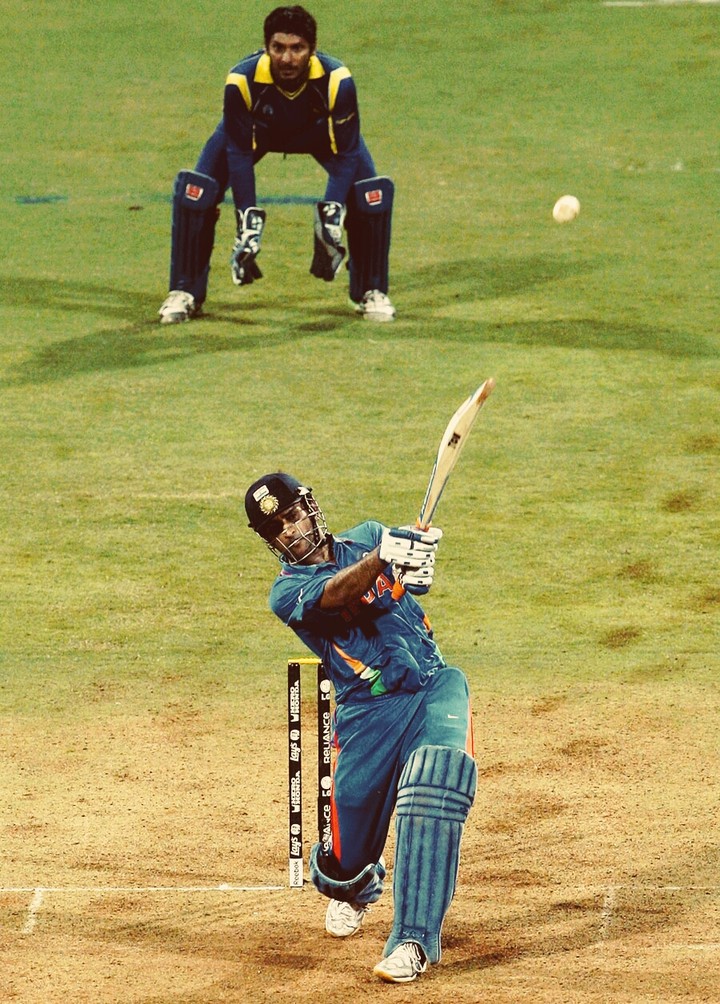 dhoni jii sixerr