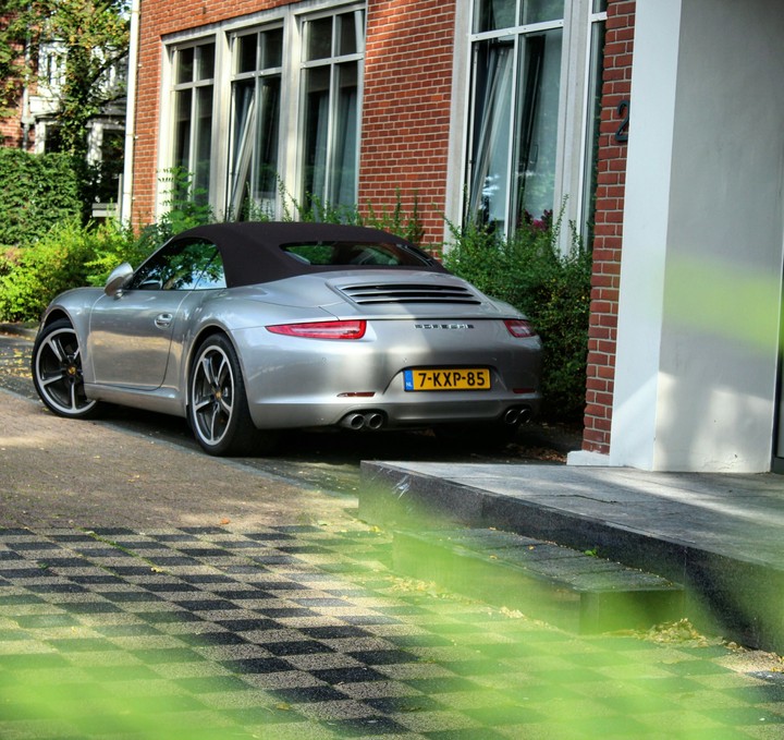 Really nice Porsche Carerra S Cabriolet!