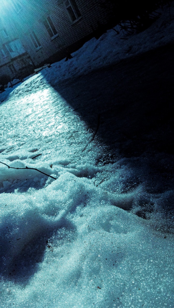 Cold Contrast