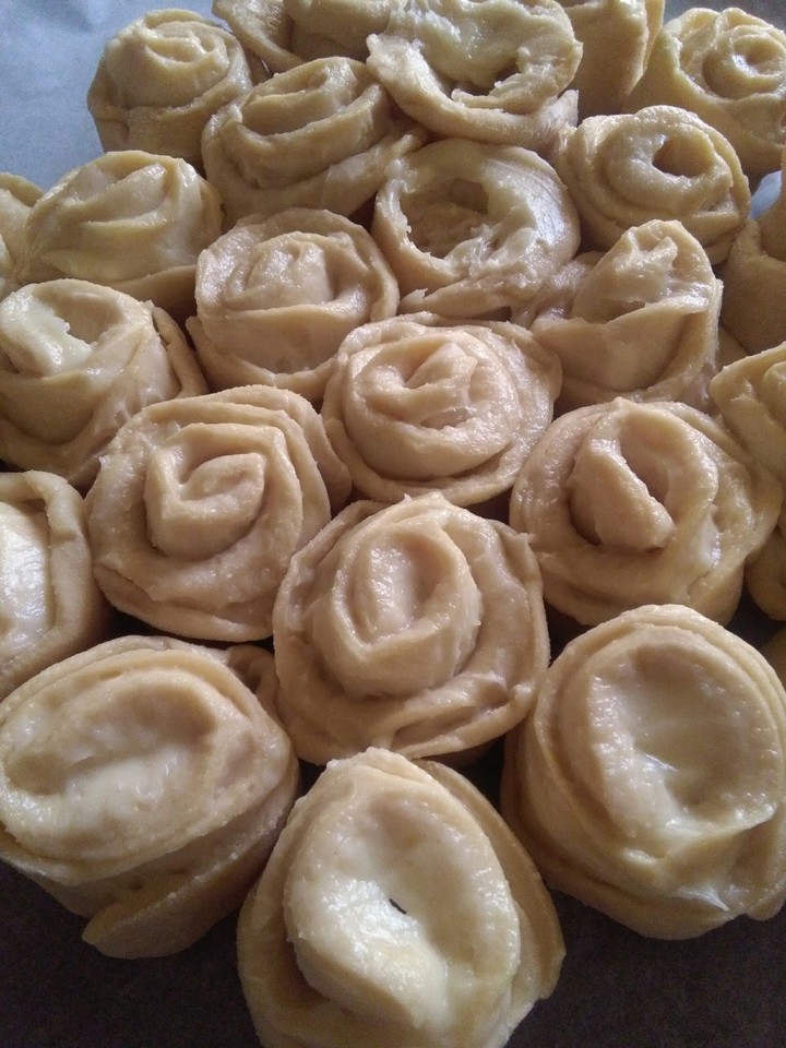 Rose cake