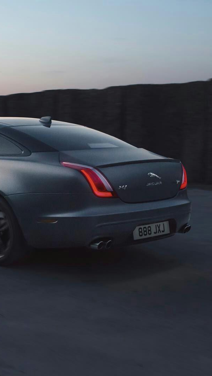 Jaguar XJ