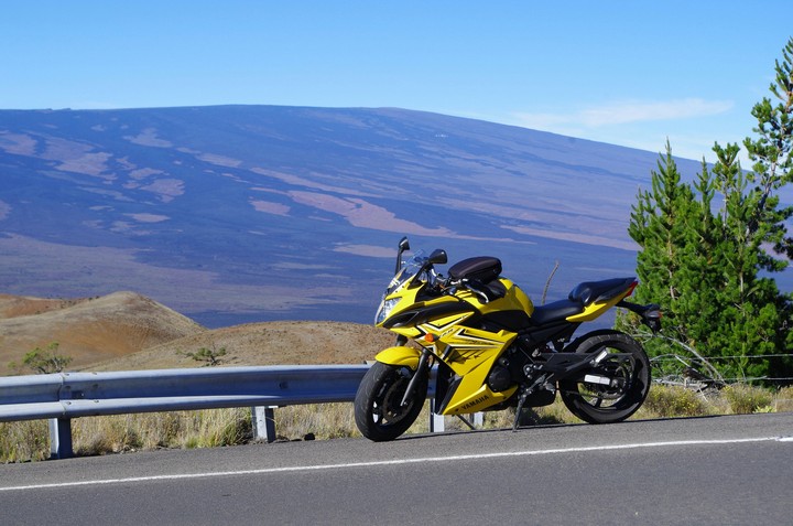 Suzuki GSR 750