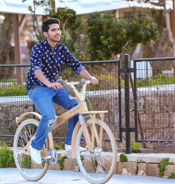 ARMAAN MALIK