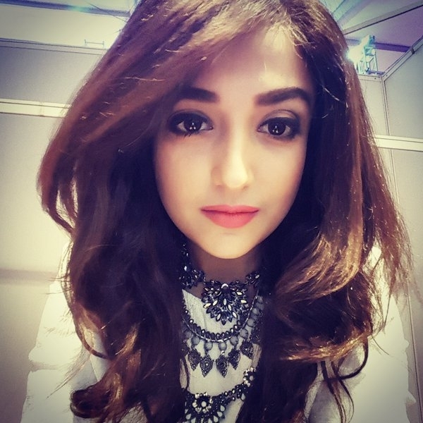 monali  thakur