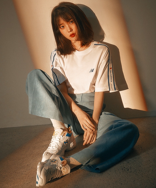 IU