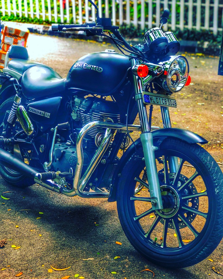 Royal Enfield Thunderbird