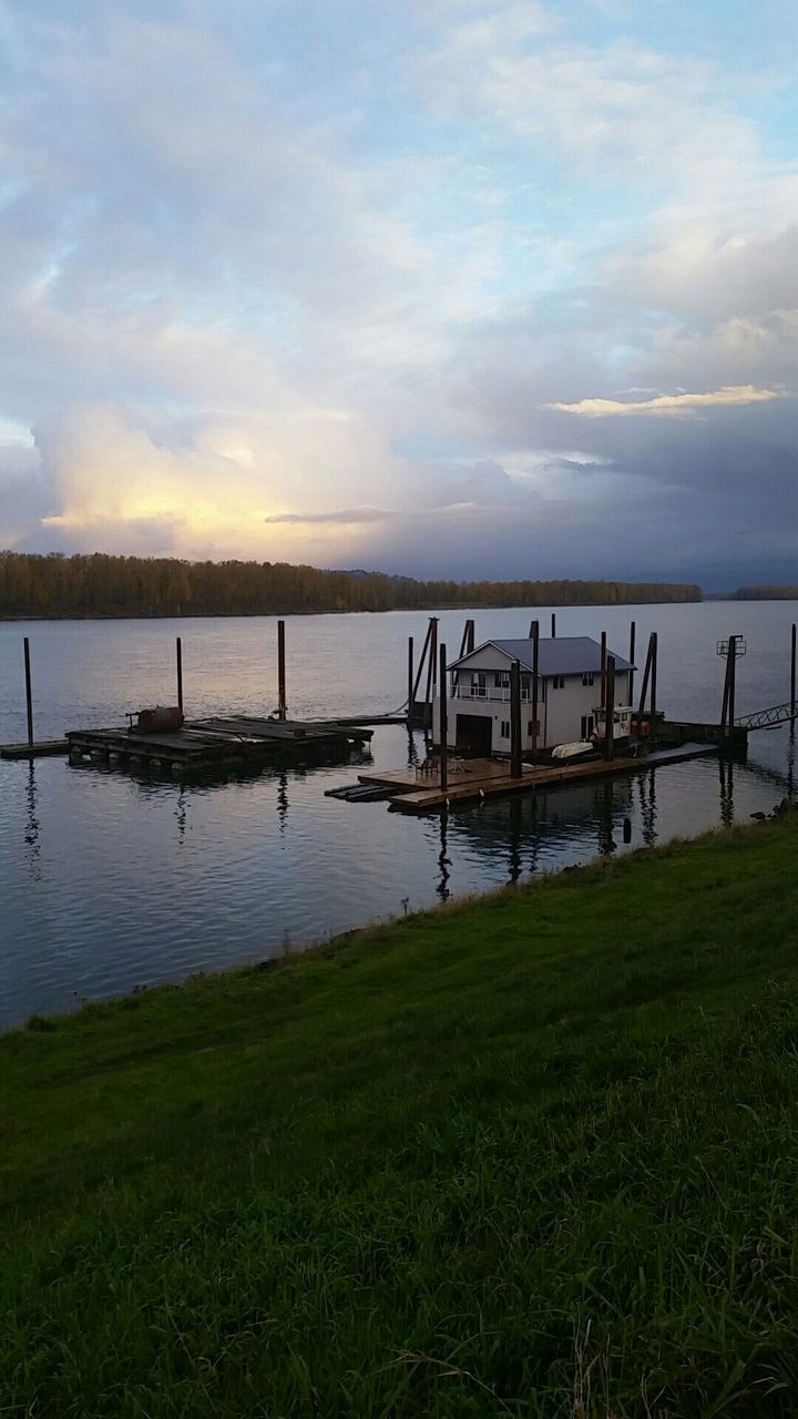 House on Columbia  river