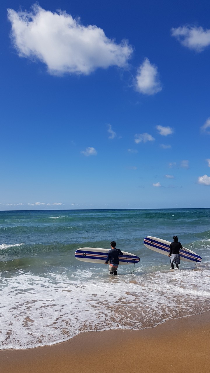 beach & surfing