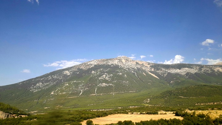 гора