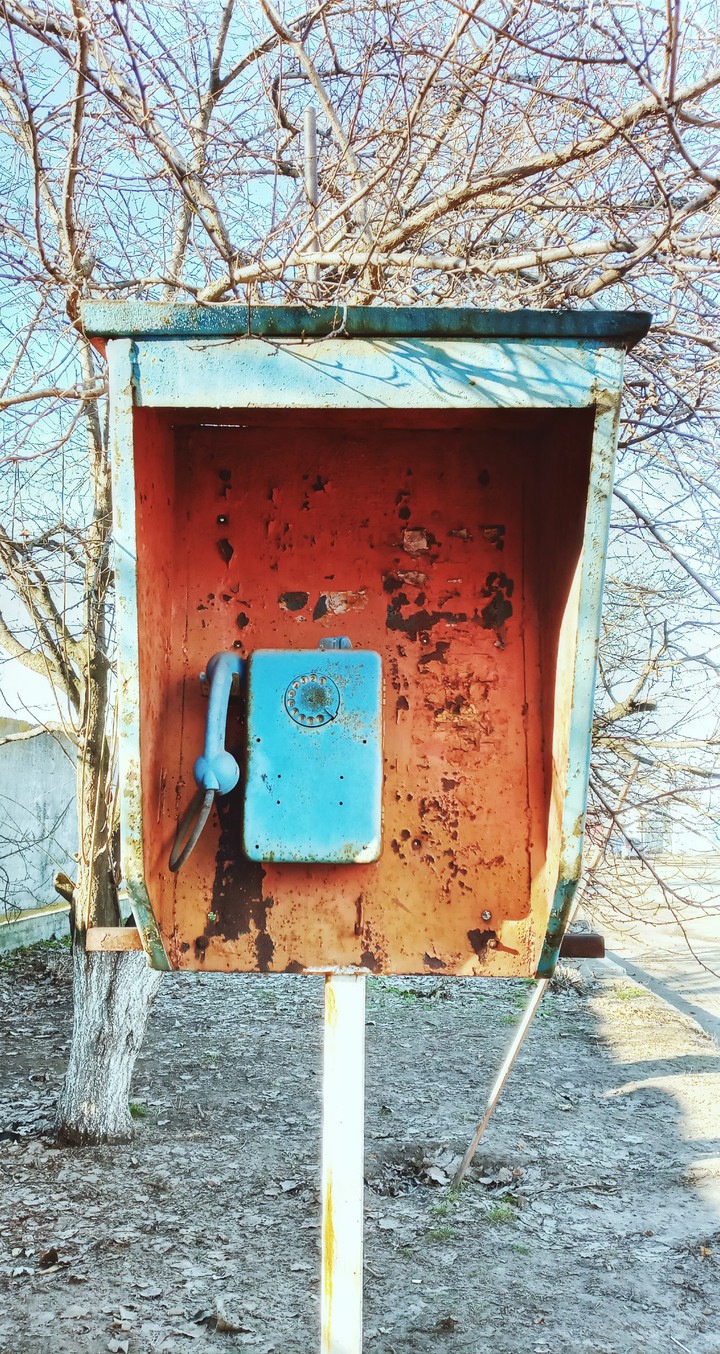 telephone