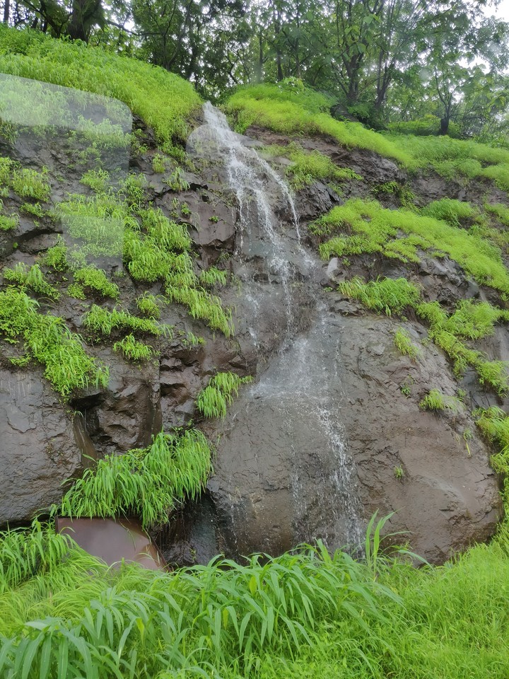 Mini Waterfall