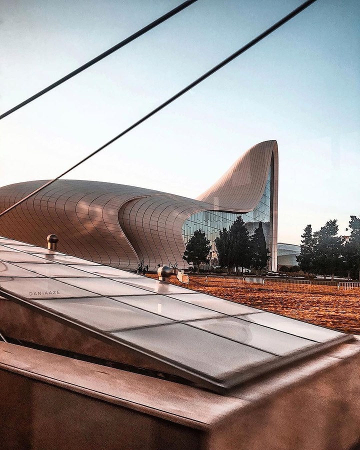 Heydar Aliyev Center, Baku