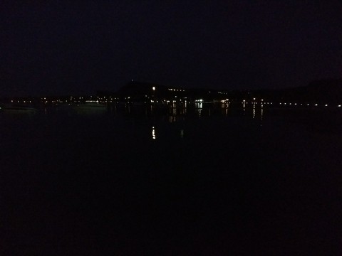 nachts am See