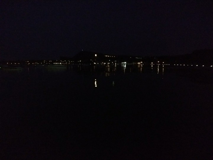 nachts am See