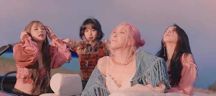 (4) 02102020 BLACKPINK Lovesick Girl's