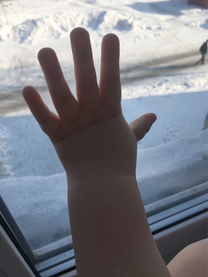 рука