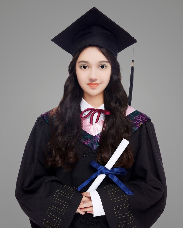 Graduated Girl...(Me)