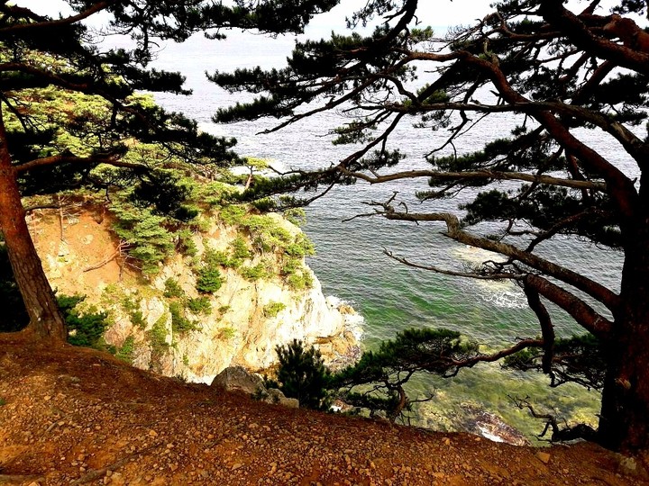 Far East. Sea.