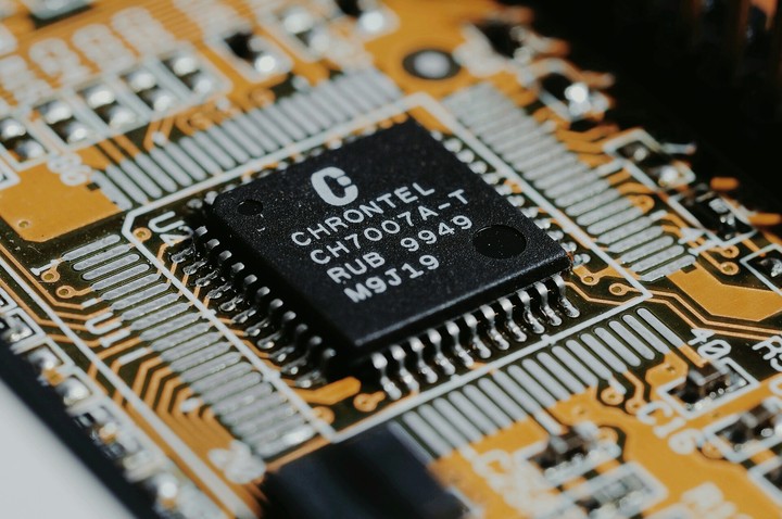 CPU