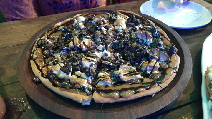 CHOCOLATE PIZZA