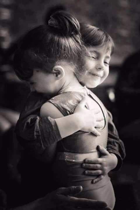 happy hug day... ♥️