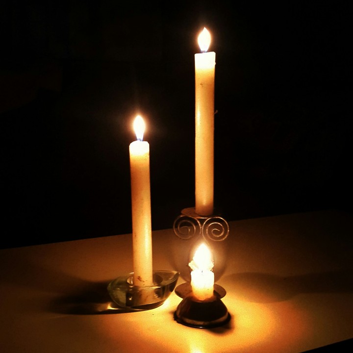 candle lights are one of the beautiful things we see 
