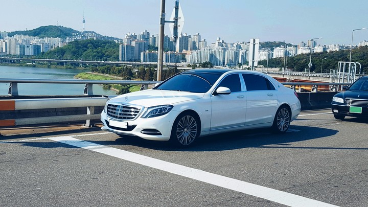 Mercedes Benz maybach s500