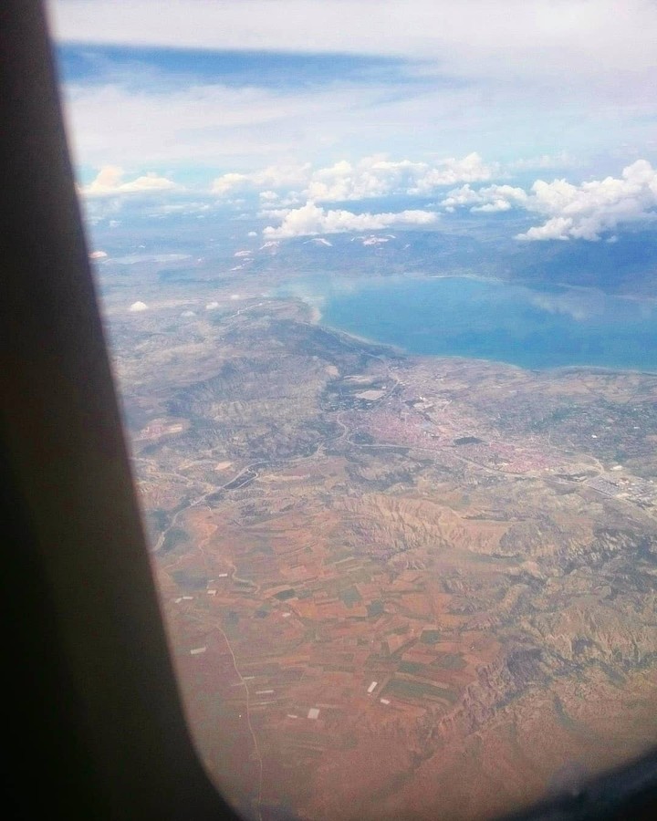airplane.