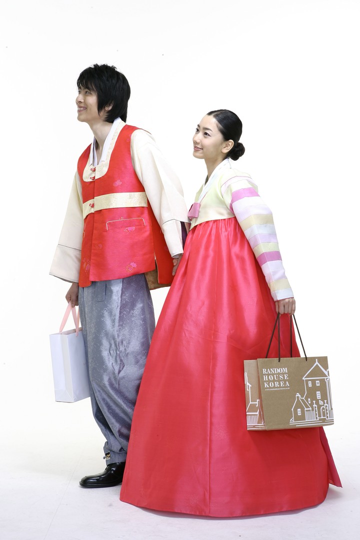 Couple in Korean Dress