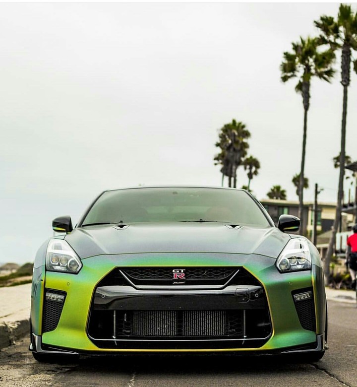 Nissan GTR