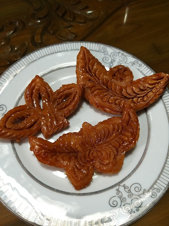 noksi pitha