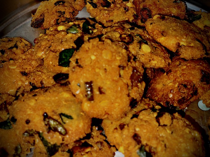 පරිප්පු වඩේ  ( Sri Lanka )