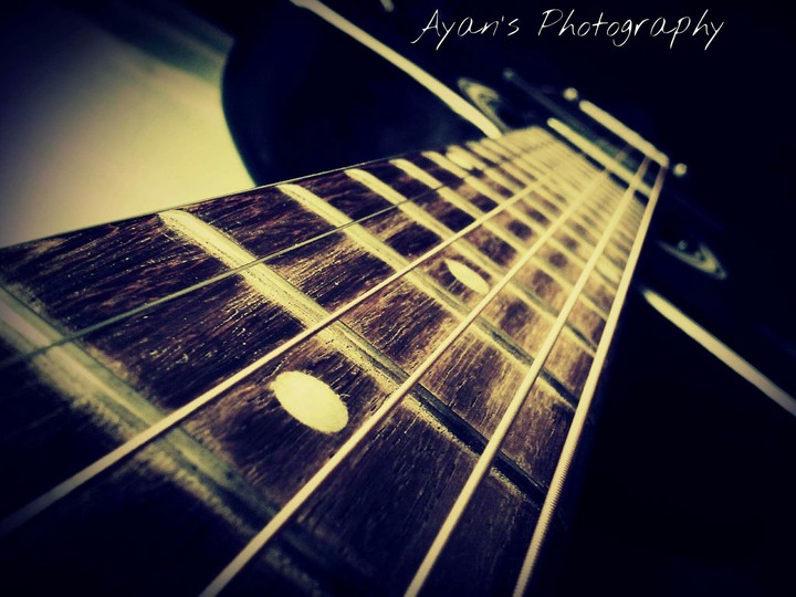 Rocking Guitar
