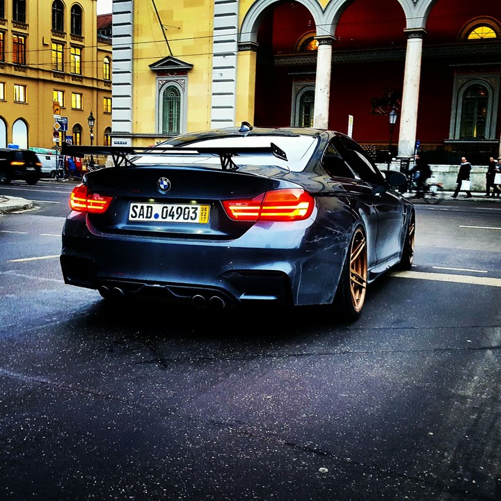 BMW M4 MB Performance