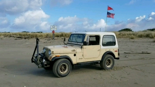 GINGER the Jeep on the North Jetty