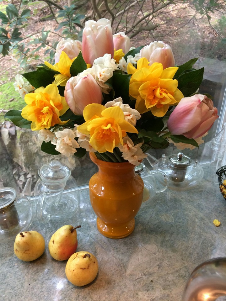 Holly's Spring Bouquet April 2017