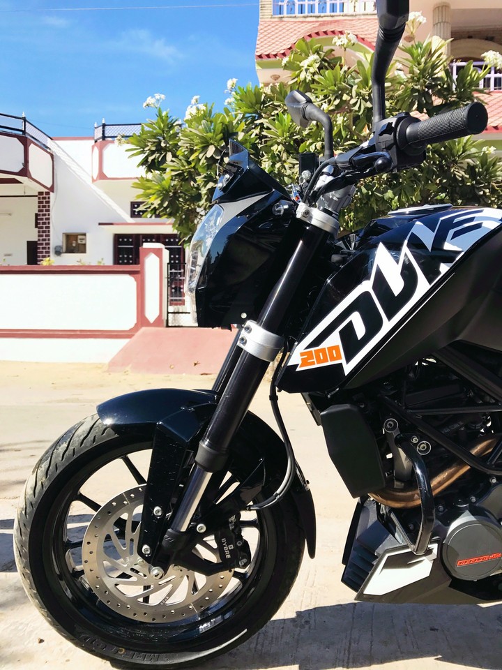 ktm duke 200